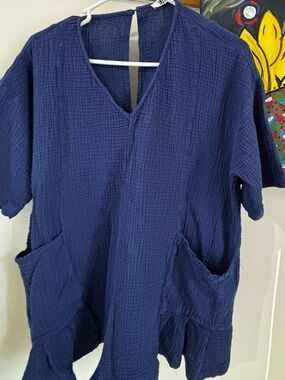 Uniqlo Navy Textured V-Neck Romper with Front Pockets